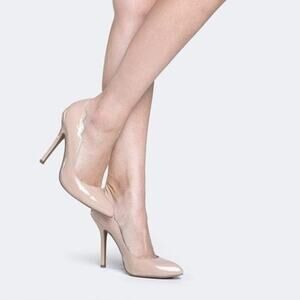 Betsey Johnson Racciee 1 Nude Leather Scalloped Edge Pump Heels Women Size 9 Tan